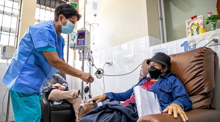 Día Mundial de la Salud: los retos para cerrar las brechas en recursos e infraestructura hospitalaria en el Perú